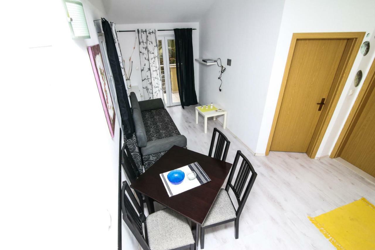 פודגורה Apartments Alma מראה חיצוני תמונה