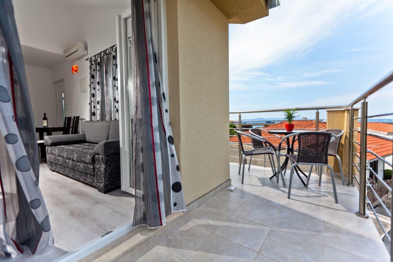 פודגורה Apartments Alma מראה חיצוני תמונה