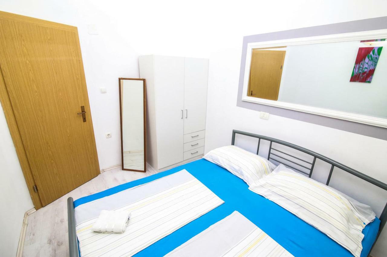 פודגורה Apartments Alma מראה חיצוני תמונה