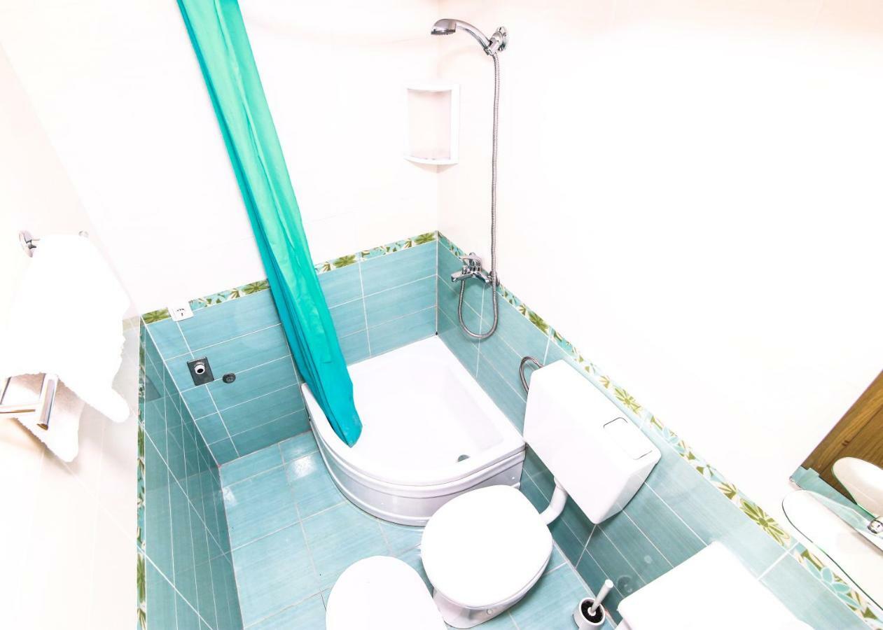 פודגורה Apartments Alma מראה חיצוני תמונה