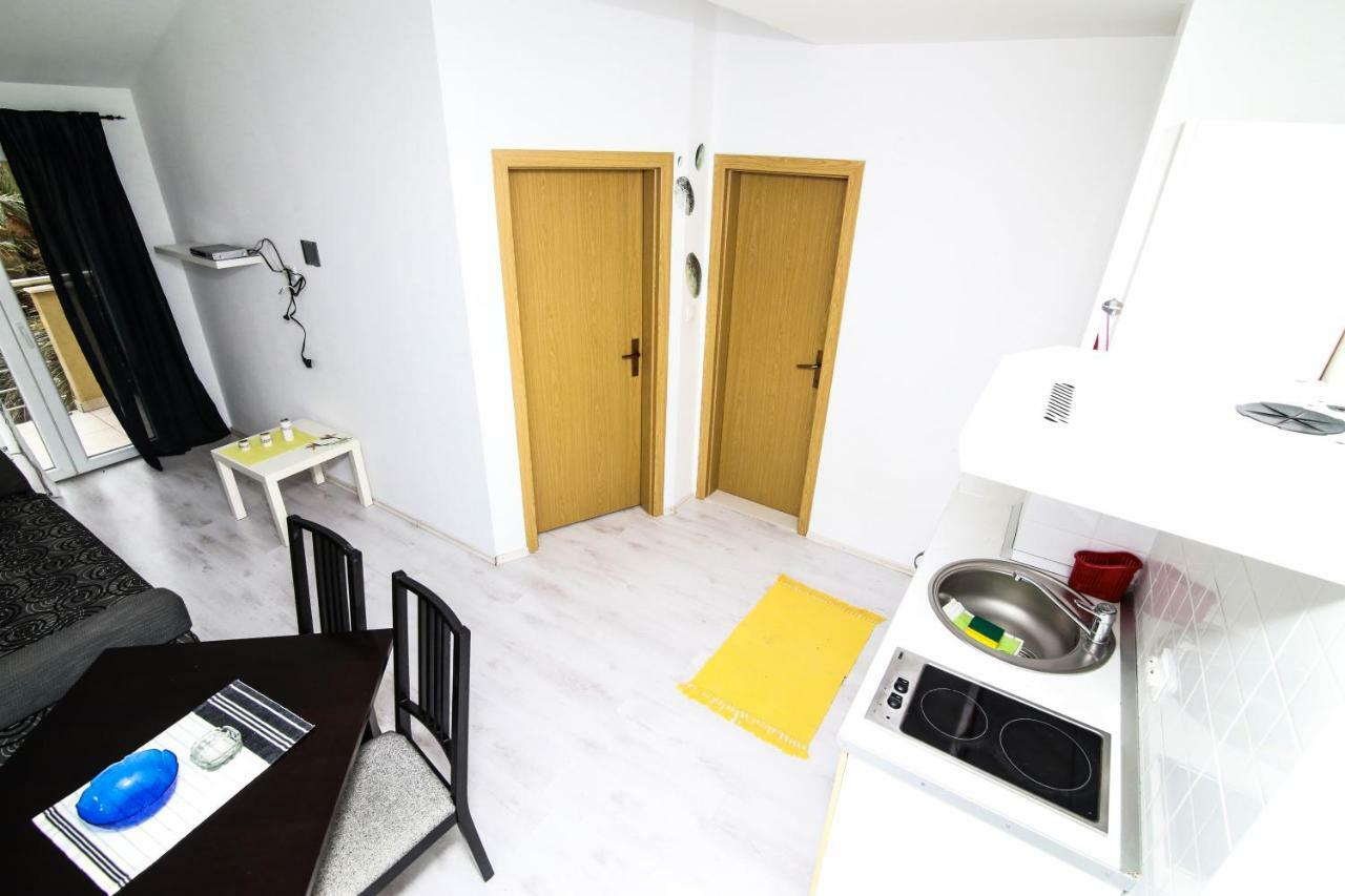 פודגורה Apartments Alma מראה חיצוני תמונה