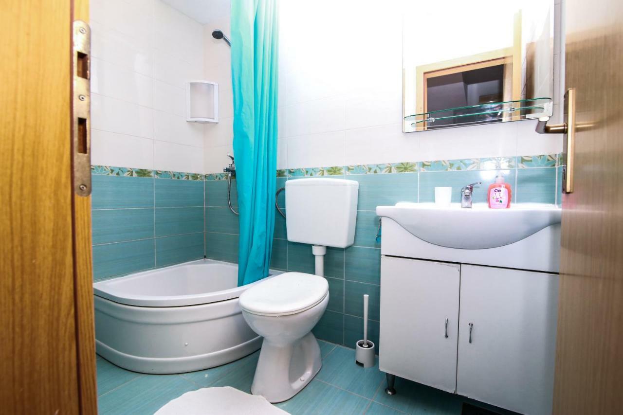 פודגורה Apartments Alma מראה חיצוני תמונה
